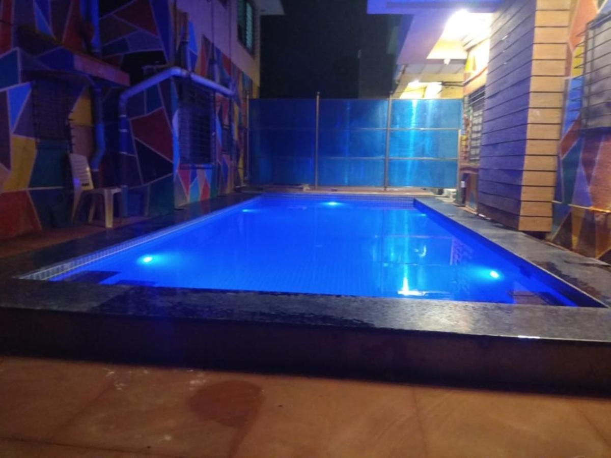 Hotel Phoenix Lonavala Exteriör bild